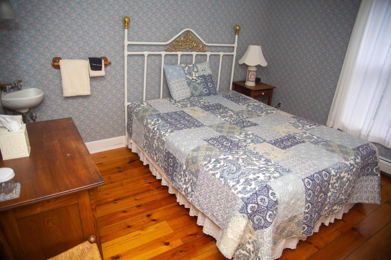 Sylvan Inn Bed & Breakfast Ґлен-Арбор Екстер'єр фото